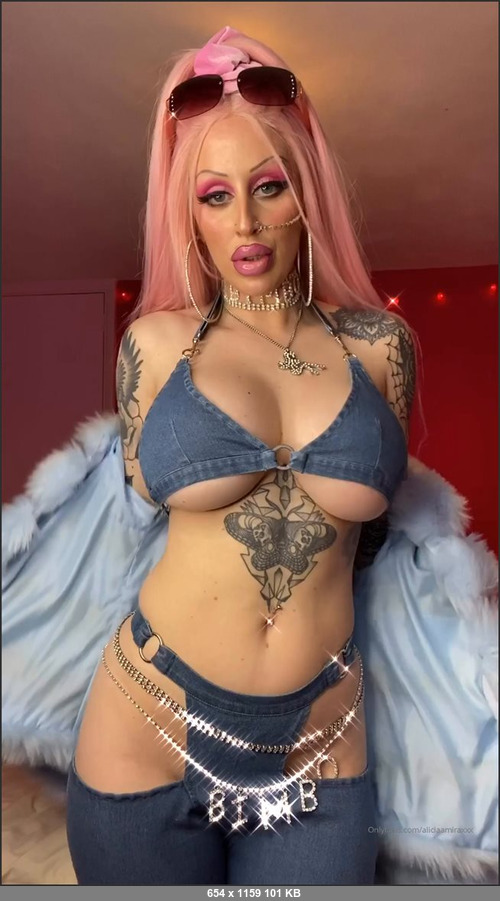 MEGA-FANS – aliciaamiraxxx-05-04-2020-How it looks when I get ready   I always end up spending so much time just looking at myself   posing that I often am too late for my meetings   I guess thats