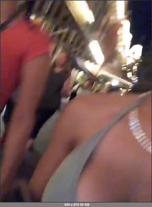 MEGA-FANS – amiamiley-27-07-2018-Disney Land adventures with Isis Love )