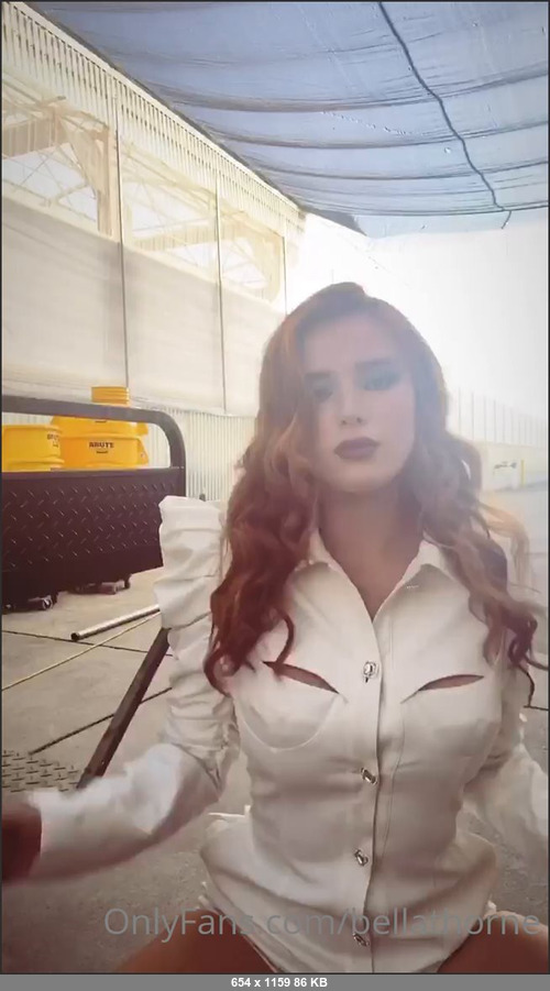 MEGA-FANS – bellathorne-16-10-2020-mood bc i just REFILLED my amazon wishlist bitches just in case if u wanted to get me something