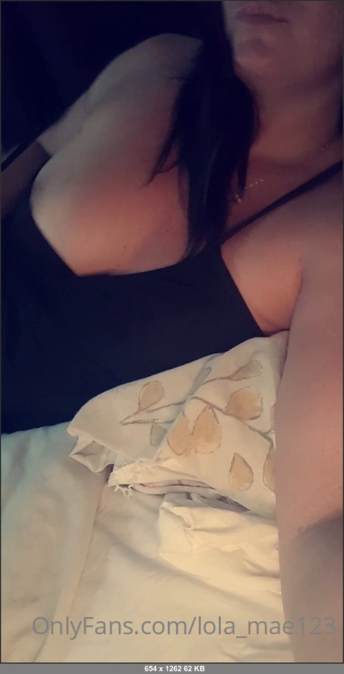 MEGA-FANS – milf246 19-06-2020 28931357 Its a wet miserable day… think Ill just stay in bed