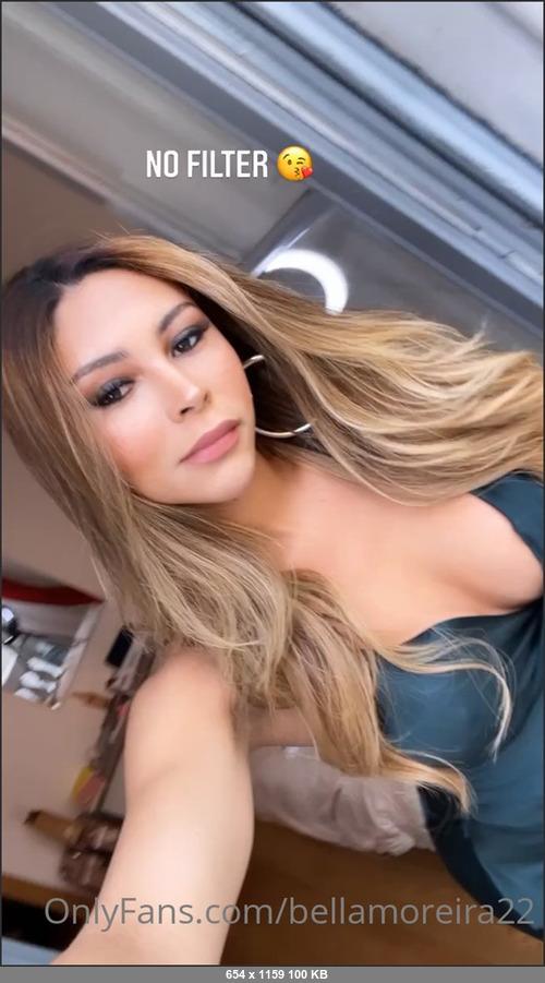 MEGA-FANS – bellamoreira22-18-04-2021-Do you like this stile for make up or you prefer natural make up I wanted to know your opinion