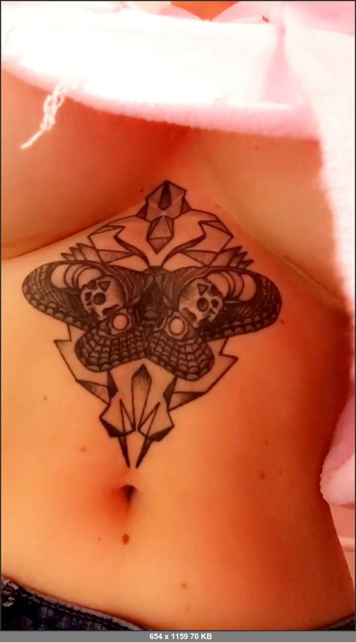 MEGA-FANS – aliciaamiraxxx-26-08-2017-Do you wanna look up my shirt irl daddy  This is what it looks like