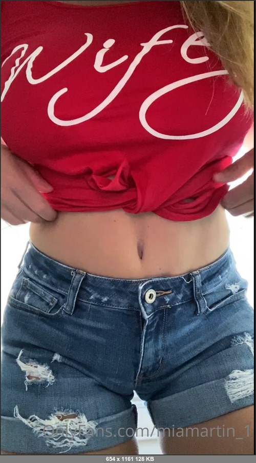 MEGA-FANS – miamartin1 24-08-2020 42871643 I know you want a peek