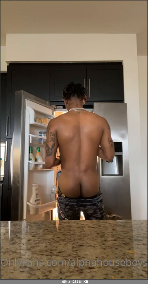 MEGA-FANS – alphahouseboys-23-04-2021-WELCOME TO ALPHA HOUSE mickrockets Hes giving a free gift to the next few subs He has his recent sex vid posted on his feed  onlyfans.com mic