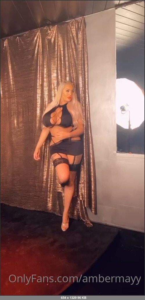 MEGA-FANS – ambermayy-31-12-2021-Morning babe
