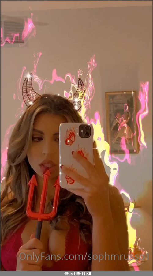 MEGA-FANS – sophmrusso1 24-10-2020 62325324 Dressed up as a devil.. unleashing my naughty side I wonder if you can handle it