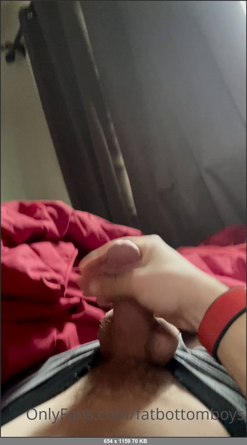 MEGA-FANS – aaronlennoxxx-13-04-2021-I just wanna cum. I think I need someones help tho