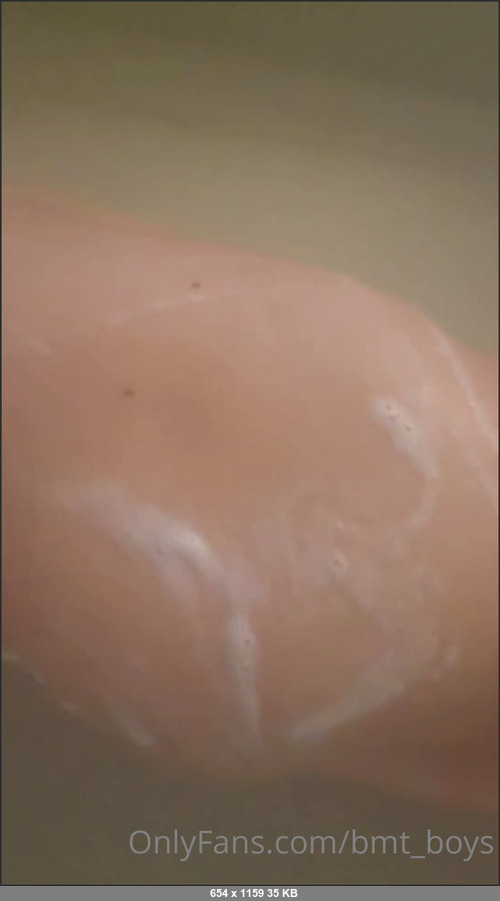 MEGA-FANS – aaronlennoxxx-24-07-2020-Funny time with weaver has a video at the end Of shower shampoo of dick and ass