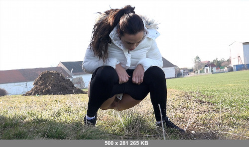 Got2pee.com- Watch for the farmer