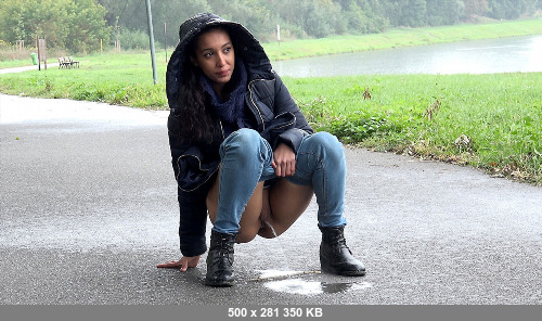 Got2pee.com- Hoodwinked