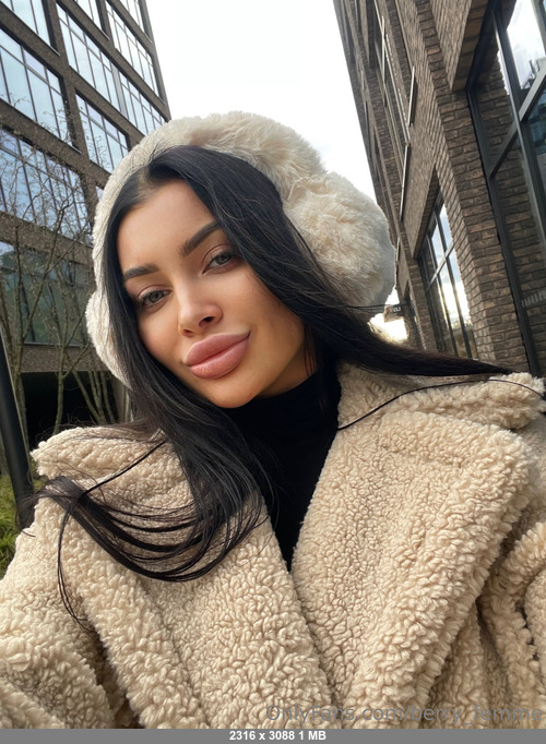 Alina wanderer 09082025 - Alina &#55356;&#57262; - Onlyfans SiteRip