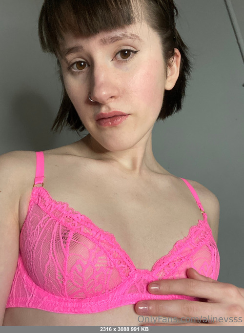 Alinevsss 08102025 - Alexandra - Onlyfans SiteRip
