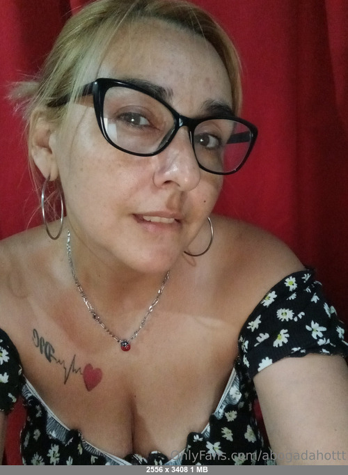 Abogadahottt 27022026 - ╚»★«╝ 𝙌𝙐𝙀𝙀𝙉 𝙊𝙁 𝙁𝙀𝙏𝙄𝙎𝙃╚»★«╝ - Onlyfans SiteRip