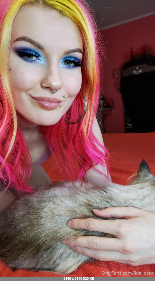 Alt girl nextdoor 10032026 - Your sweet neighbour 🖤❤️🖤 - Onlyfans SiteRip